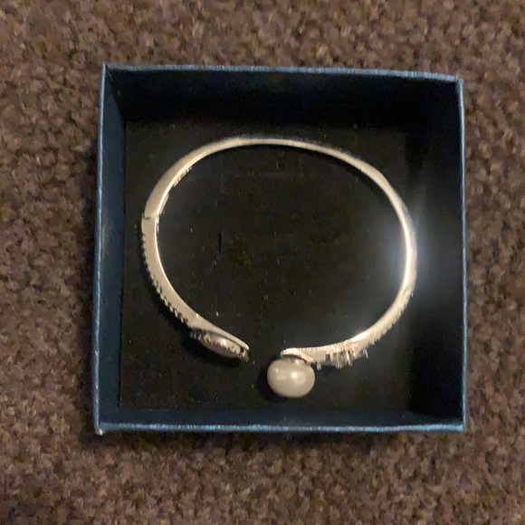 Bracelet - Picture 2 of 2